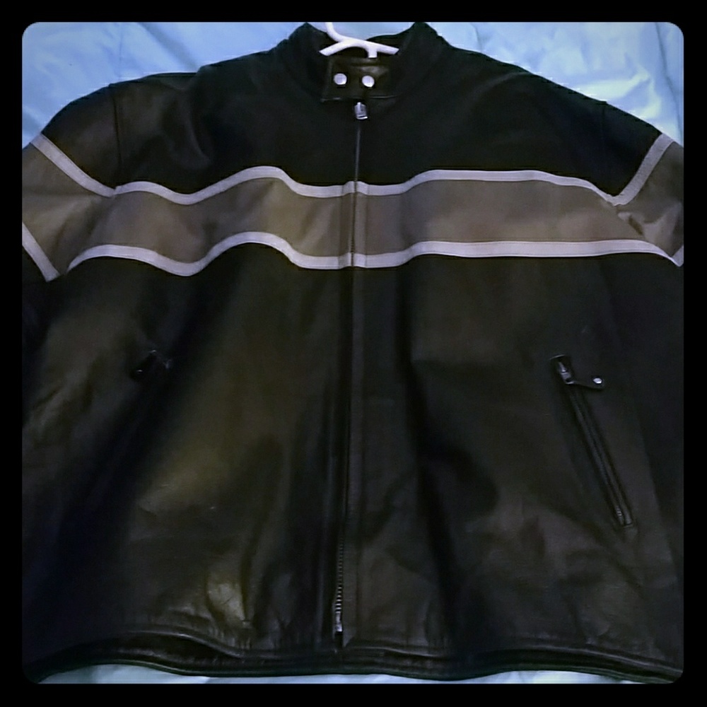 Motorcycle jacket